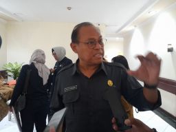 Layanan Radioterapi RSUD Soewandhie  untuk Pasien BPJS Ditarget Akhir Tahun
