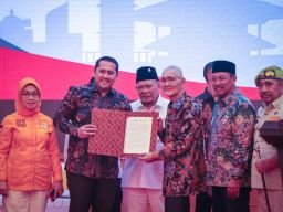 Disaksikan 1.349 Elemen Rakyat, Wapres RI ke-VI Try Sutrisno Sampaikan Maklumat Presidium Konstitusi 