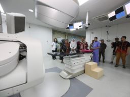 Oncology Center Milik RSUD dr. Soewandhie Perluas Akses Layanan Kanker