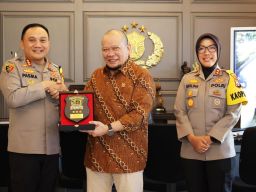 Silaturahmi, LaNyalla Puji Keberhasilan Polrestabes Surabaya Kawal Piala Dunia U-17