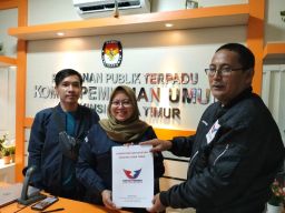 Serahkan SIKADEKA ke KPU, Perindo Jatim Siap Kampanye 28 November