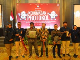 KPU Jatim Perkuat Pelayanan Pemilu 2024 Melalui Pelatihan Kehumasan dan Protokol