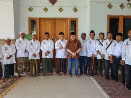 Keliling Ponpes Pasuruan, Ketua DPD RI Didoakan Kiai Sukses Perjuangkan Kembali ke UUD 1945 Naskah A