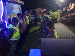 Sinergi Apik Koramil 0831/05 Rungkut Bersama Sejumlah Pihak dalam Menjaga Keamanan Nataru