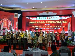 Danlantamal V Hadiri Deklarasi Pemilu Damai 2024, Disaksikan Langsung oleh Kapolri