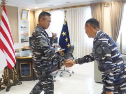 Tingkatkan Profesionalisme Prajurit Matra Laut, Danlantamal V Kunjungan Kehormatan ke Dankodiklatal