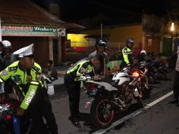 Patroli Serentak Polres Nganjuk, Amankan 22 Unit Motor Diduga Akan Balapan Liar