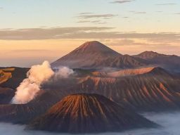 Wow! Bromo Jadi Taman Nasional Tercantik di Dunia
