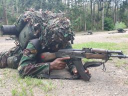 Mendebarkan, Siswa Pasukan Elit Kodiklatal Berhasil Rebut Obyek Vital dari Serangan Musuh