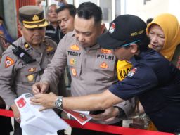 Monitoring Keamanan Logistik Pemilu 2024, Polres Kediri Kota Mengecek Gudang KPU