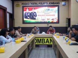 Jumat Curhat Polres Jombang bersama IJTI, Konten Berita TV Butuh Konfirmasi Langsung Audio Visual