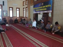 Bentuk Karakter Anggota Humanis Polres Pamekasan Gelar Binrohtal