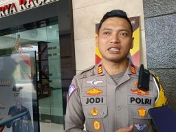 Tertibkan Pelanggar Lalu Lintas Polisi Malah Temukan Pil Double L