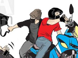 Diduga Jambret Kalung Emas, Dua Pelaku Digelandang Polisi 