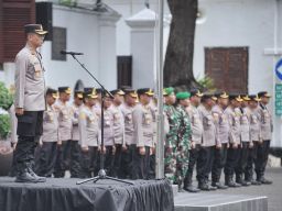 Bulan Bhakti TNI - Polri Diwarnai Apel Gelar Pasukan dan Patroli Skala Besar