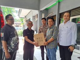 Jaga Ketahanan Tubuh, Bawaslu Nganjuk Dapat Bantuan Paket Vitamin 