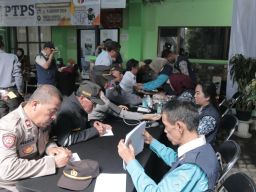 Usai Pencoblosan Polresta Malang Kota Beri Pelayanan Kesehatan 