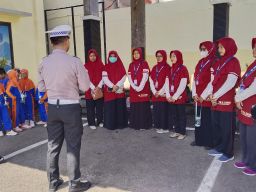 Kenalkan Budaya Tertib Lalu Lintas, Polres Tulungagung Sosialisasi POLSANAK 