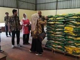 Pastikan Ketersediaan Beras, Polres Bojonegoro dan TPID Sidak Gudang Bulog