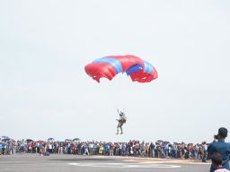 Kasal Lepas Peserta Fin Swimming Selat Madura Kasal Cup 2024