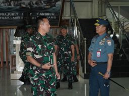 Letjen TNI Marinir Nur Alamsyah  Terima Courtesy Call Pangkoarmada II dan Danpasmar-2