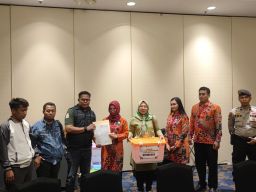 Polres Situbondo Kawal Hasil Rekapitulasi Suara Pemilu 2024 ke KPU Provinsi Jatim