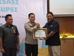 Kapolres Nganjuk AKBP Muhammad Terima Penghargaan dari Kepala KPPN Kediri