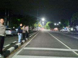 Antisipasi 3C dan Balap Liar, Polsek Kenjeran Patroli hingga Bertemu Tokoh Masyakarat 