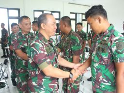 Kursus Micro Teaching Satdik 2 Kodiklatal Makassar Resmi Ditutup 