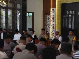Berkah Bulan Ramadan, Polres Bondowoso Gelar Binrohtal dan Tadarus