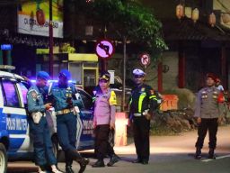 Terjunkan Puluhan Personel Polres Pelabuhan Tanjung Perak Patroli Skala Besar 