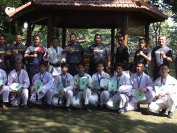 Atlet Karate Kodiklatal Terima Reward