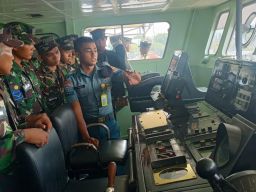 556 Dikmata TNI AL Angkatan 43 Lattek Renang Laut dan Berlayar