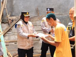 Korban Gempa di Tuban Dapat Bimbingan Konseling 