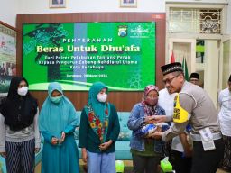 Polres Tanjung Perak Gelar Bansos bagi Dhuafa Melalui PCNU Surabaya 