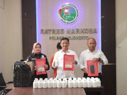 Diduga Simpan Double L, Satresnarkoba Polres Mojokerto Amankan Saru Pria