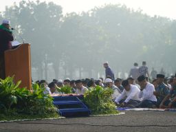 Dankodiklatal Salat Idul Fitri Bersama Keluarga Besar Brigif 2 Marinir