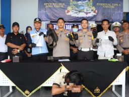 Tes Urin Polisi Amankan Sopir Bus Jurusan Blitar - Lampung 