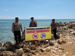 Antisipasi Laka Laut Polres Pamekasan Pasang Banner 