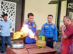 Bersama Damkar Polres Kediri Gelar Sosialisasi Pencegahan Kebakaran 