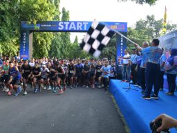 Ribuan Runners Jelajahi Kawah Candradimuka TNI AL Bumimoro