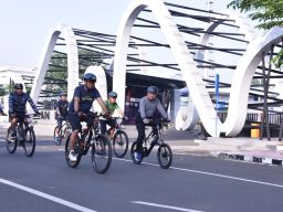 Warnai Hardikal Ke-78, Gowes Navy Fun Bike 15 Km Keliling Markas TNI AL