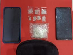 Dua Terduga Pengedar Sabu-Sabu Digelandang ke Kantor Polisi