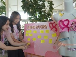 Ribbon of Hope Bangkitkan Semangat Melawan Kanker Payudara di Kota Pahlawan