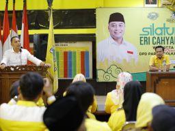 Safari Politik ke Partai Golkar, Eri Cahyadi Dijamu Kikil 