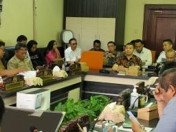 Komisi A Cetuskan Sejumlah Solusi Terkait Polemik PSU Warga Perumahan Darmo Hill Surabaya 