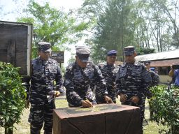 Letjen TNI Marinir Nur Alamsyah Napak Tilas Tonggak Sejarah Pendidikan Angkatan Laut