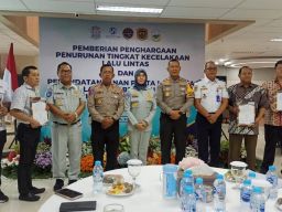 Dirlantas Polda Jatim Teken Pakta Integritas 