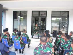 Jam Komandan, Ini Arahan Kolonel Laut Teddy Barata Kepada Personel Satdik-2 Makassar 