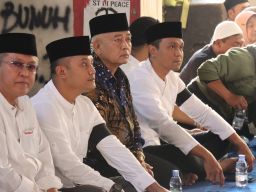 Doa Bersama di Stadion Kanjuruhan Malang 